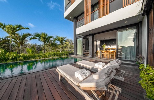 Jimbaran Villa | 600 m² Villa ∙ 6 bedrooms ∙ 14 guests