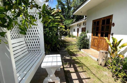 Praslin Island Bed & Breakfast | 65 m² Bed and breakfast ∙ 3 guests