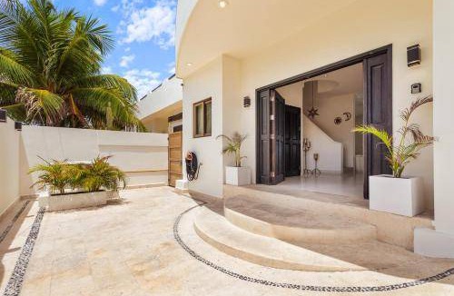Isla Mujeres Villa | 650 m² Villa ∙ 3 bedrooms ∙ 7 guests