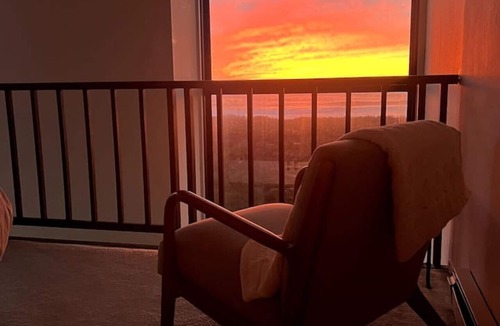 Watsonville House | 7 Pelican Large Condo w/Sweeping Monterey Bay Ocean Views & Beach Access!