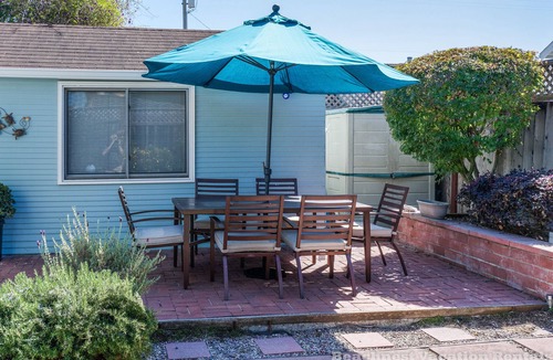 Eastside Santa Cruz House | 8th Avenue Beach Cottage