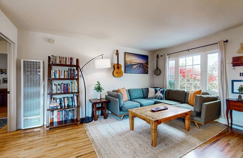 Westside Santa Cruz House | 98 m² House ∙ 3 bedrooms ∙ 6 guests