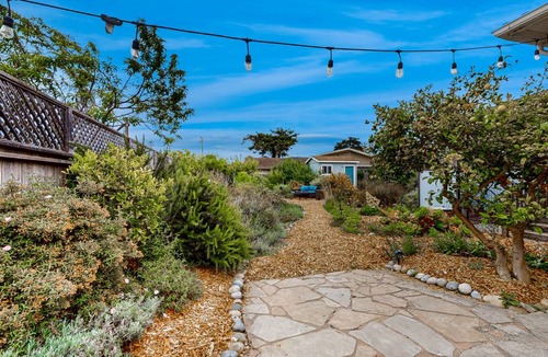 Westside Santa Cruz House | 98 m² House ∙ 3 bedrooms ∙ 6 guests