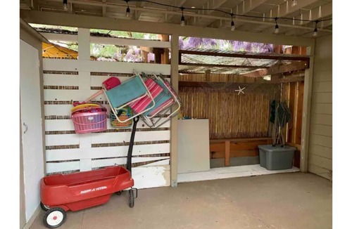 Aptos Cottage | A Fabulous stand alone beach home. Has everything a larger home has.