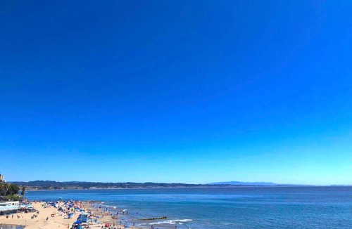 Capitola House | A Luxury Oceanside Dream Beach House in Capitola Village *Panoramic Ocean Views*