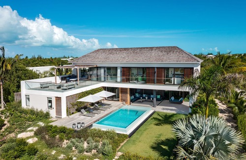 The Bight Villa | A magnificent villa that is perfect to enjoy a quiet vacation