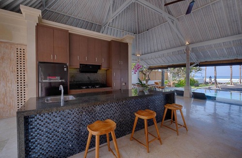 Saba Villa | A Piece of Coastal Paradise! Luxury Five Bedrooms Beach Front Villa
