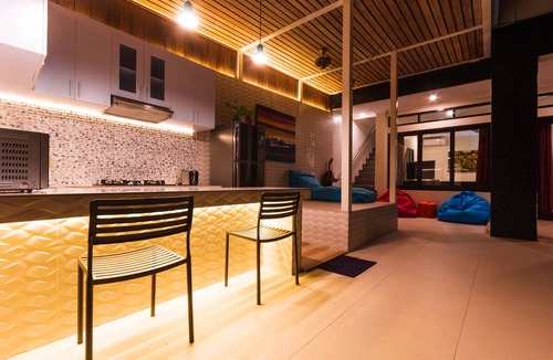 Kampial House | A privat pool Villa n in the center of Nusa Dua nn