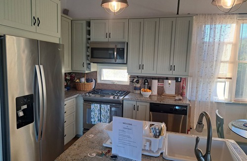 Juba Sound Cottage | A three-bedroom house with pool. Centrally located/10 min drive to the beach