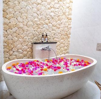 Padangsambian Klod Villa | A12 - Private Villa in Seminyak - Big Pool - ALL NEW
