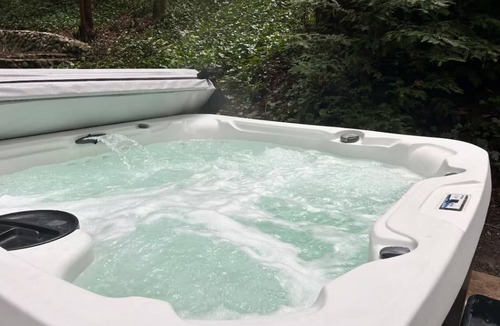 Mount Hermon House | Adventure house under the redwoods, with spa! 🌲