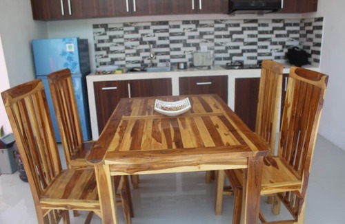 Denpasar Timur House | Ais Home is a house with private swimming pool