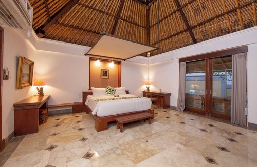 Penatih Hotel | Alam Puri Art Museum and Villas