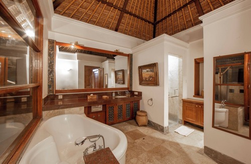Penatih Hotel | Alam Puri Art Museum and Villas