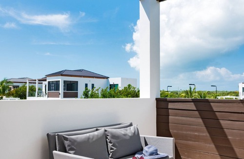 Leeward Settlement Villa | Alize 4 BR Villa