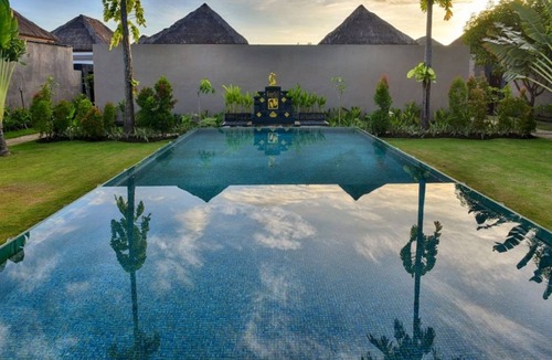 Sunset Road Villa | Amazing 1 Bedroom private pool near Seminyak