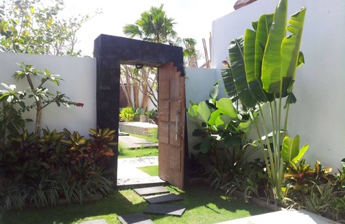 Sunset Road Villa | Amazing 1 Bedroom private pool near Seminyak