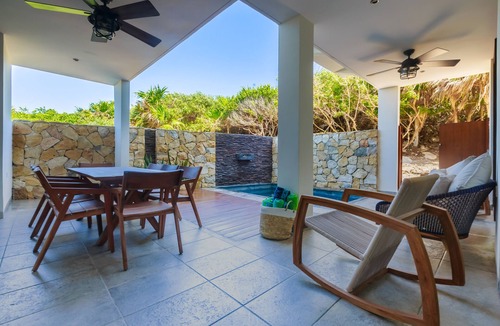 Colonia Meteorologico House | Amazing Oceanfront 4 Bedroom with Beach Access, Full Service, Heated Pool