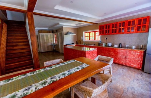La Digue Villa | Ambiance Villa is nestled in the heart of La digue