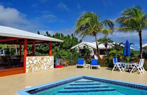 Venetian Road Settlement Villa | An island hideaway on the south side of Providenciales by the lake.