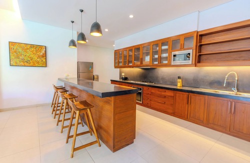 Jimbaran Bay Villa | Anjani Villas Estate Villa Dua