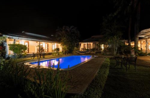 Anse Boileau Hotel | Auberge d'Anse Boileau & Restaurant Chez Plume