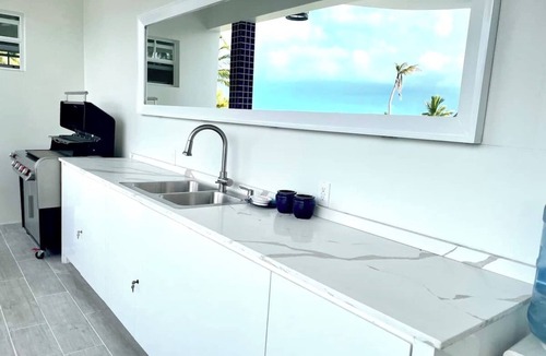 Venetian Road Settlement Villa | Balanciaga Villa