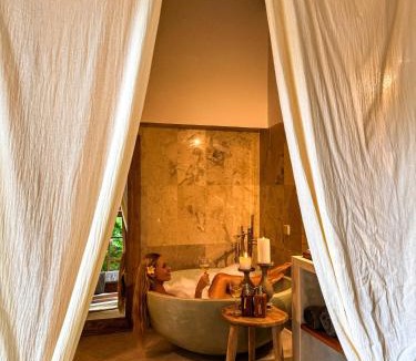 Sayan Bed & Breakfast | Bali Maison
