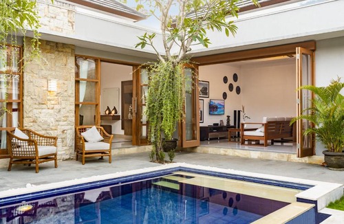 Central Seminyak Villa | Bali Voyage