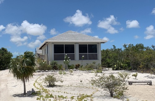 Bambarra House | Bambarra Sands Cottage: Private beach house on Bambarra Beach, Middle Caicos