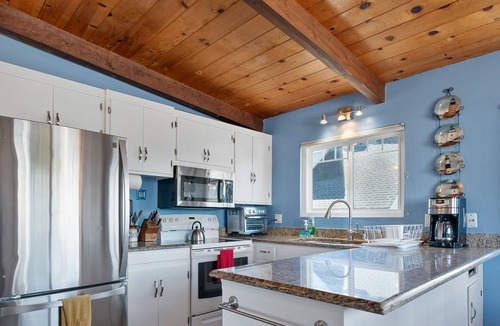 Eastside Santa Cruz House | Bay Watch Beach House