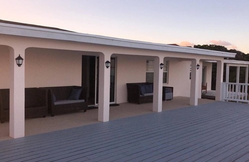 Bottle Creek House | Bayfront Family Vacation Rental - OCEAN VIEW - Bottle Creek, North Caicos