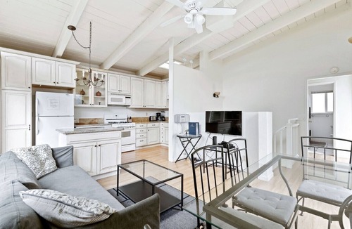 Aptos House | Beach home just a few steps away from Rio Del Mar Beach!
