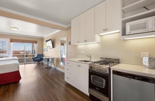 Westside Santa Cruz Hotel | Beach Street Inn and Suites