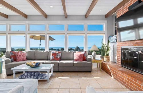 Rio del Mar House | Beachfront Rio Del Mar Home - 5 bedrooms!