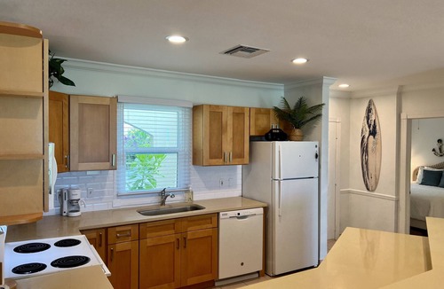 Wheeland Settlement Condo | Beachfront- BREEZY POINT CONDO. "Newly Furnished"!
