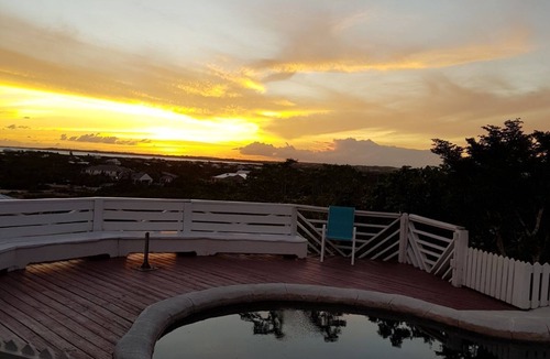 Discovery Bay House | Beatiful private house over looking the island aceon and silina