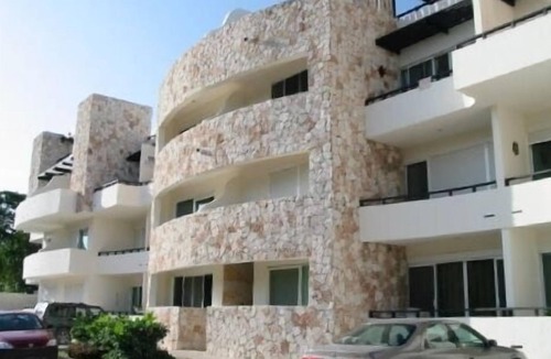 Zazil-ha Condo | Beautiful 2 Bedroom Condo Steps Away from Beach and 5th Avenue