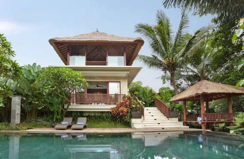 Kemenuh Villa | Beautiful 2BR Villa, 4Min Drive To Tegenungan Waterfall! - W/Swimming Pool!