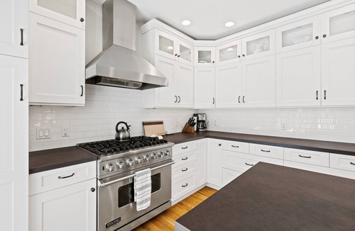 Eastside Santa Cruz Cottage | Beautiful 5 bedroom home just steps from the beach