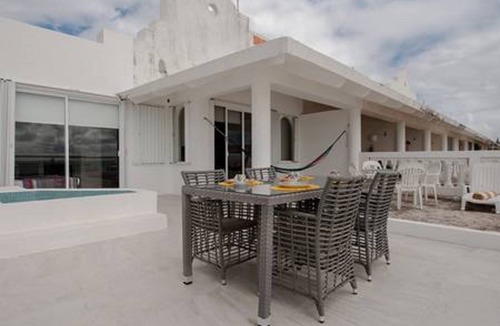 Downtown Condo | Beautiful Condo with Spectacular Ocean View!