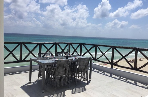 Downtown Condo | Beautiful Condo with Spectacular Ocean View!