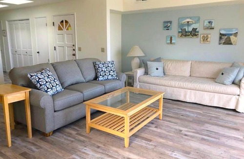 Capitola House | Beautiful Ocean View Condo in Capitola Village