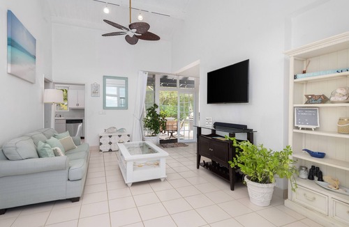Providenciales House | Beautiful, Spacious two bedroom Ocean View Villa