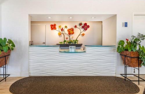 Capitola Hotel | Best Western Plus Capitola By-the-Sea Inn & Suites