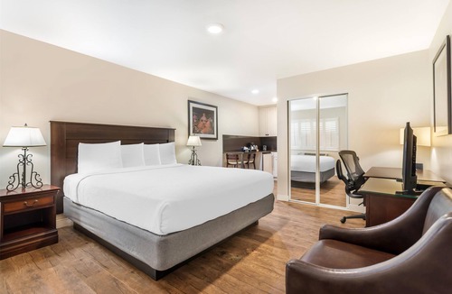 Watsonville Hotel | Best Western Rose Garden Inn