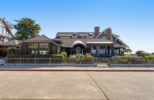 Seabright House | Black Pearl Cottage – Classic Seabright Charm Near the Beach