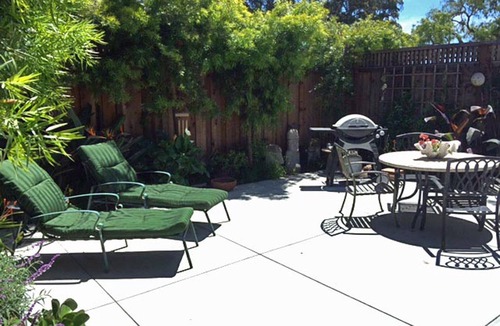 Eastside Santa Cruz House | Blacks Beach Retreat,Wi-Fi, near Harbor & Steps to Twin Lakes Beach!