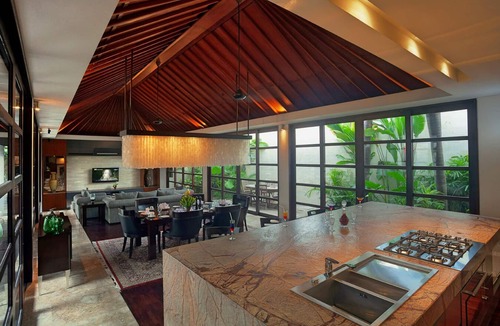 Bukit Villa | Book 3 Bedroom stay at large 4 bedroom Luxury Villa Jimbaran, Housekeeping.