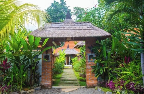 Tukad Mungga Villa | Boutique Honeymoon Villa with private Pool